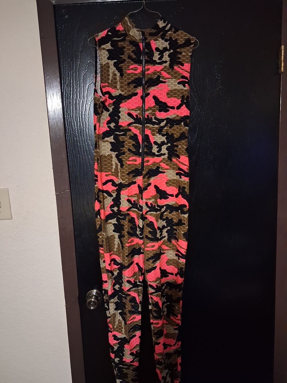 Sleeveless Zipper Front Camouflage Print Women's Jumpsuit- Pink & Green XL